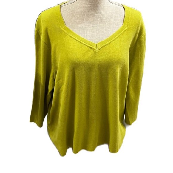 Studio Chartreuse V-Neck Top Women’s Plus Size 2X Green - Picture 1 of 5